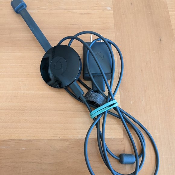 *SOLD* Google Chromecast - Picture 1 of 1